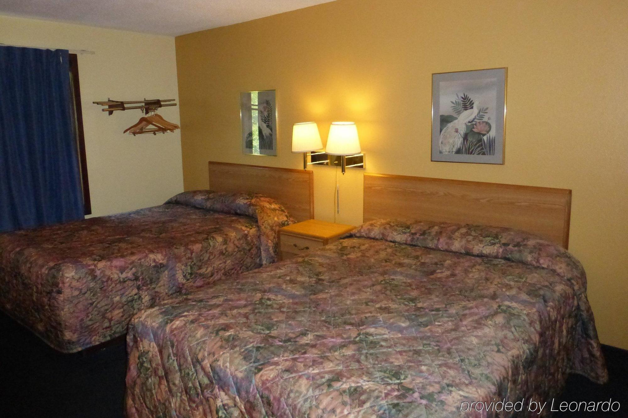 Norwood Inn And Suites - Minneapolis-St Paul ローズビル エクステリア 写真