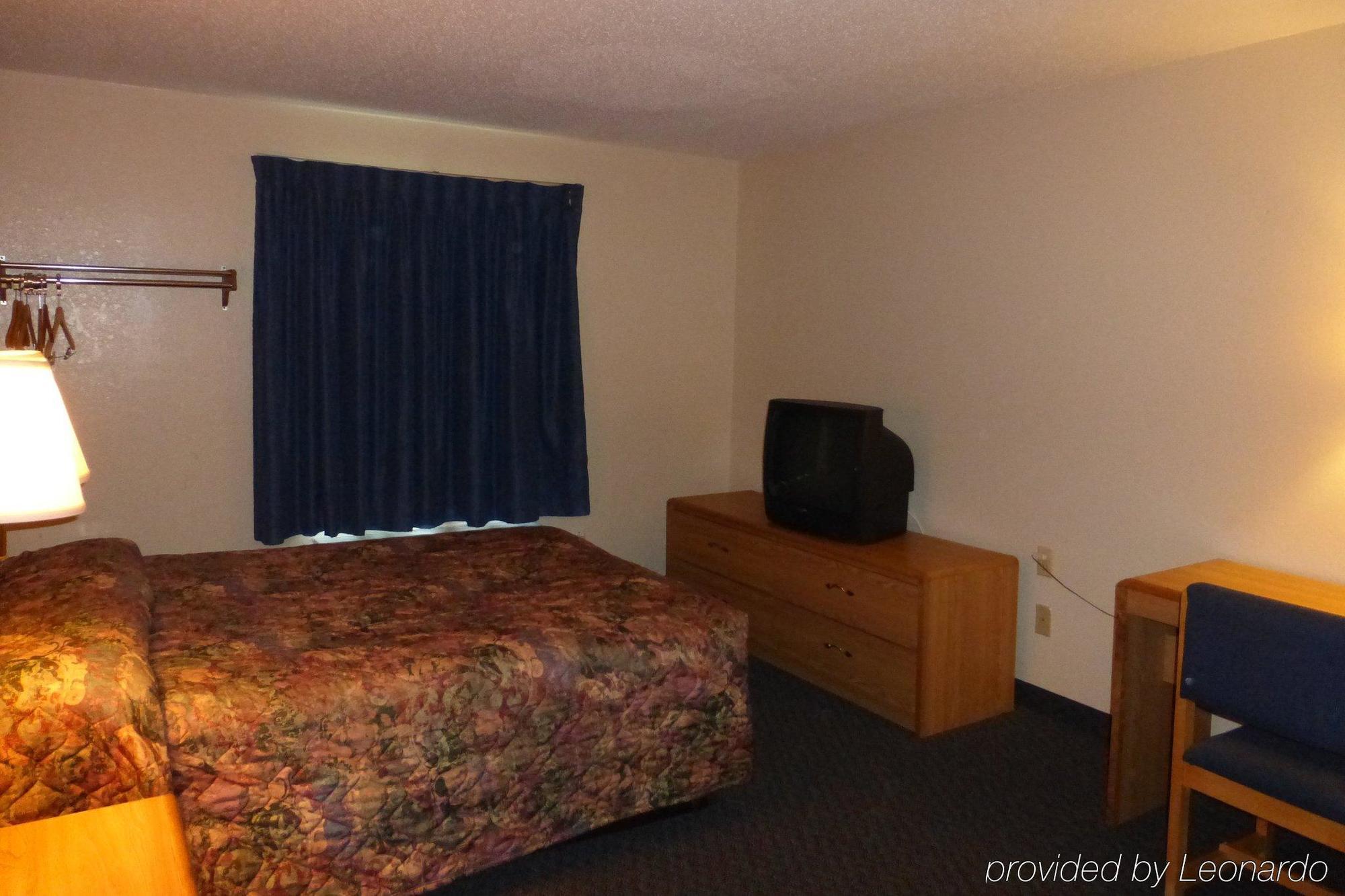 Norwood Inn And Suites - Minneapolis-St Paul ローズビル エクステリア 写真