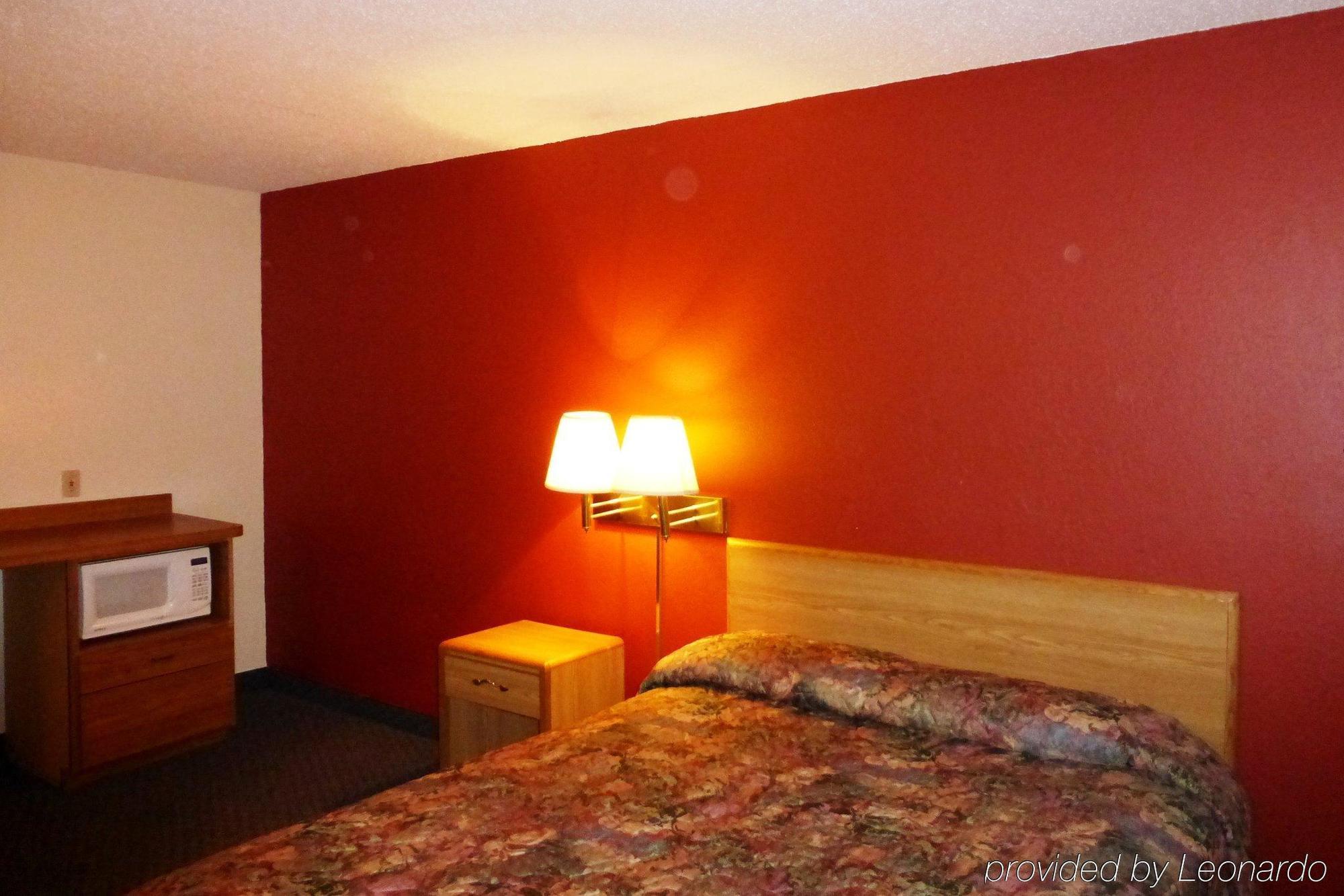 Norwood Inn And Suites - Minneapolis-St Paul ローズビル エクステリア 写真